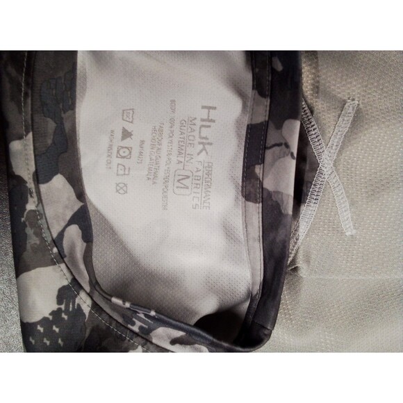 Men's Huk Performance Fabric Fishing Long Sleeve Gray Camo Shirt Size Medium - Picture 13 of 16